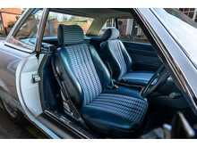 Mercedes-Benz 300 SL R107 