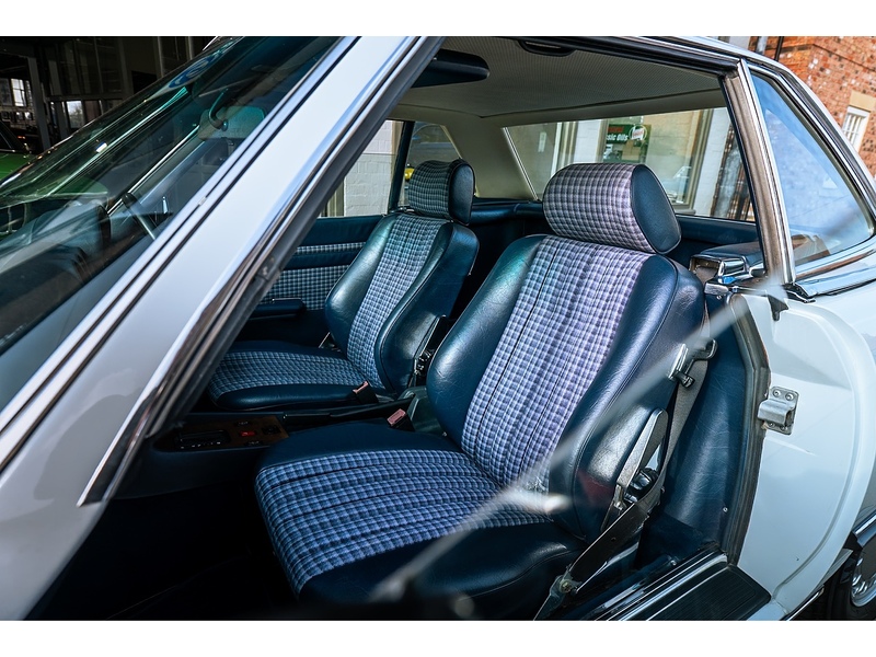 Mercedes-Benz  Convertible 3.0 Automatic Petrol