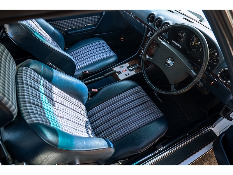 Mercedes-Benz  Convertible 3.0 Automatic Petrol