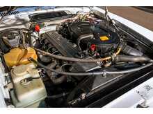 Mercedes-Benz 300 SL R107 