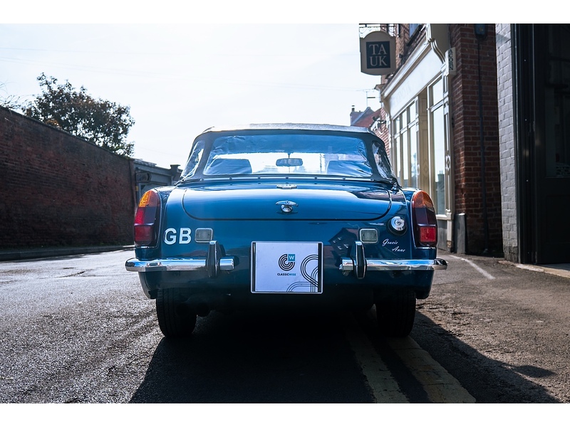 MG 1972 MG Midget RWA 1275 teal blue