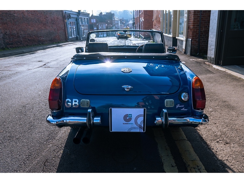 MG 1972 MG Midget RWA 1275 teal blue