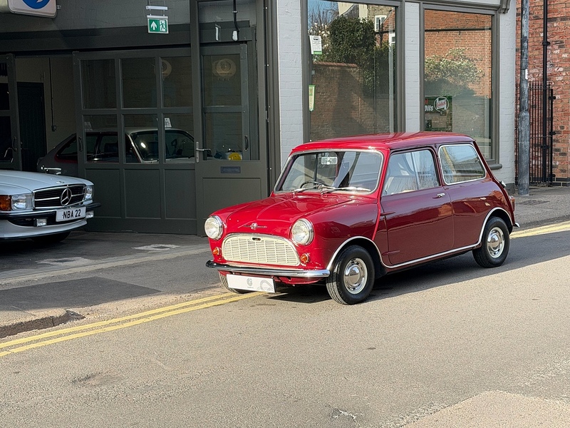 Morris Mini Minor De luxe  Saloon 0.8 manual Petrol