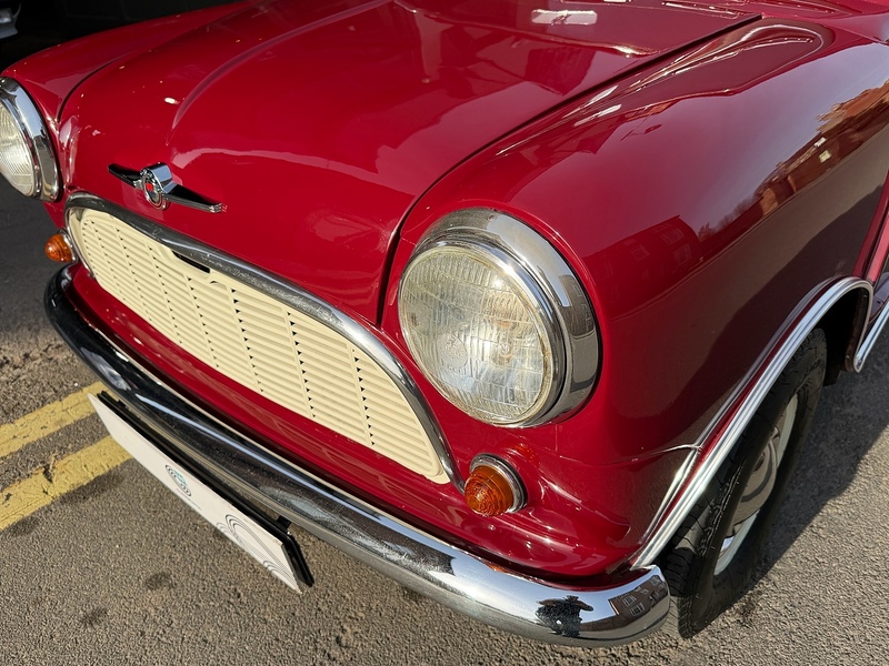Morris Mini Minor De luxe  Saloon 0.8 manual Petrol
