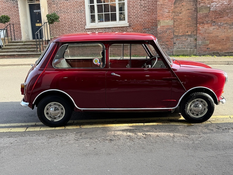 Morris Mini Minor De luxe  Saloon 0.8 manual Petrol