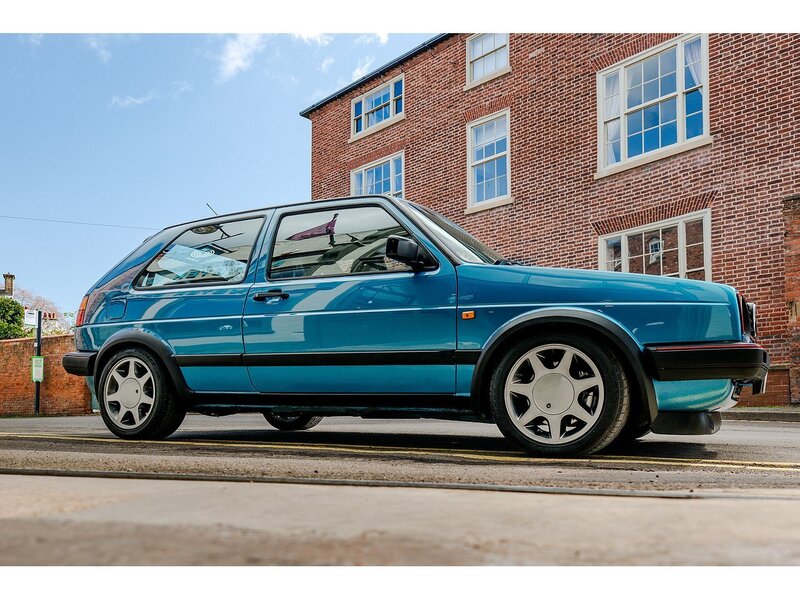 Volkswagen 1988 Volkswagen Golf GTI MK2 20v Turbo