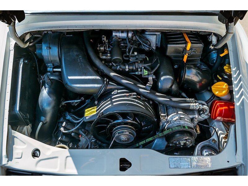 Porsche 964 Carrera 4 Targa Manual