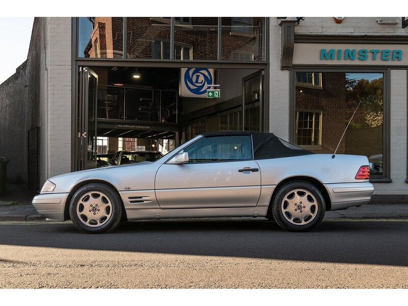 Mercedes-Benz 3.2 SL320 Limited Edition Convertible 2dr Petrol Automatic (231 bhp)