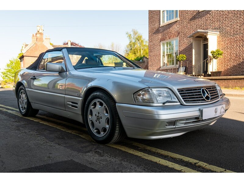 Mercedes-Benz 3.2 SL320 Limited Edition Convertible 2dr Petrol Automatic (231 bhp)