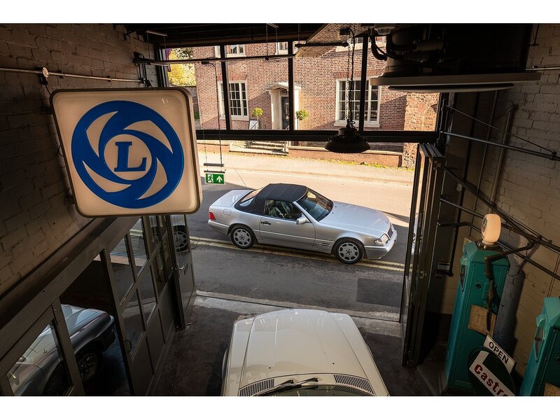 Mercedes-Benz 3.2 SL320 Limited Edition Convertible 2dr Petrol Automatic (231 bhp)