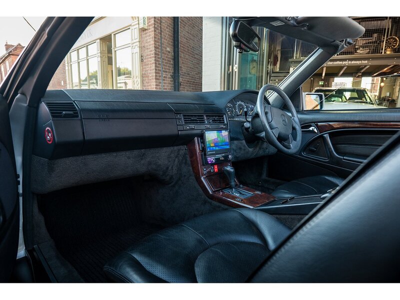 Mercedes-Benz 3.2 SL320 Limited Edition Convertible 2dr Petrol Automatic (231 bhp)