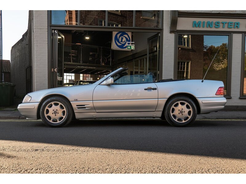 Mercedes-Benz 3.2 SL320 Limited Edition Convertible 2dr Petrol Automatic (231 bhp)