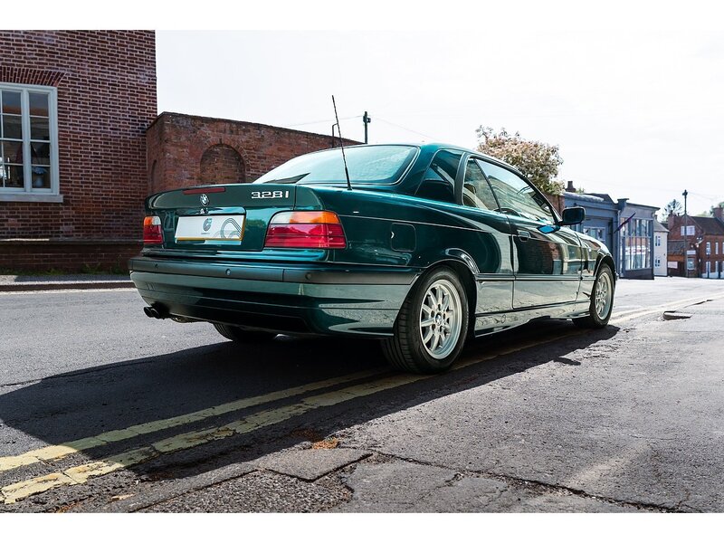 BMW E36 2.8 328i Convertible 2dr Petrol Automatic (248 g/km, 193 bhp)