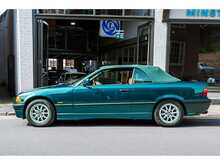 BMW 3 Series 328i 