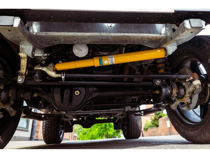 Land Rover V8 Automatic Turner's Offroad
