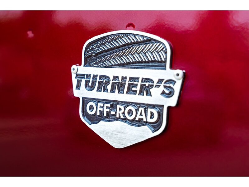 Land Rover V8 Automatic Turner's Offroad