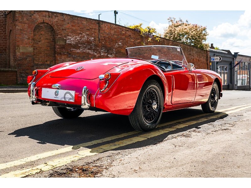 MG MGA 1600