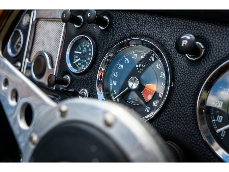 MG MGA 1600