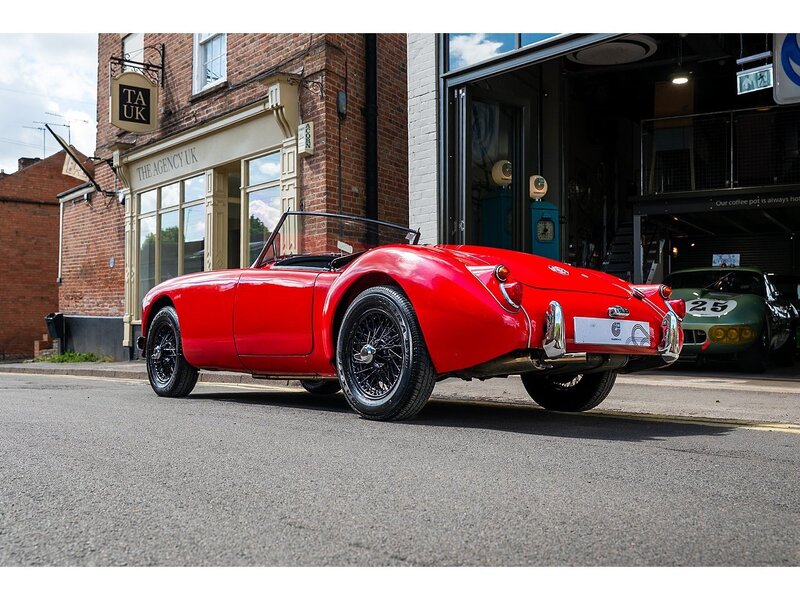MG MGA 1600
