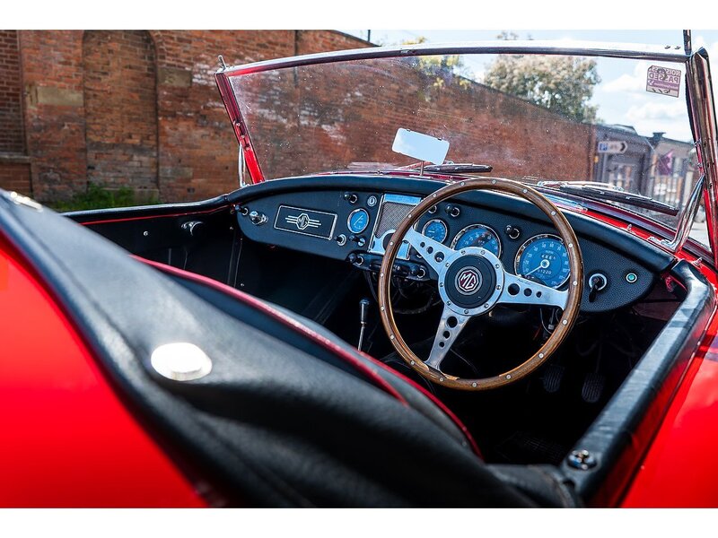 MG MGA 1600