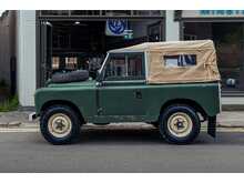 Landrover Series 2A SWB 88 canvas top 