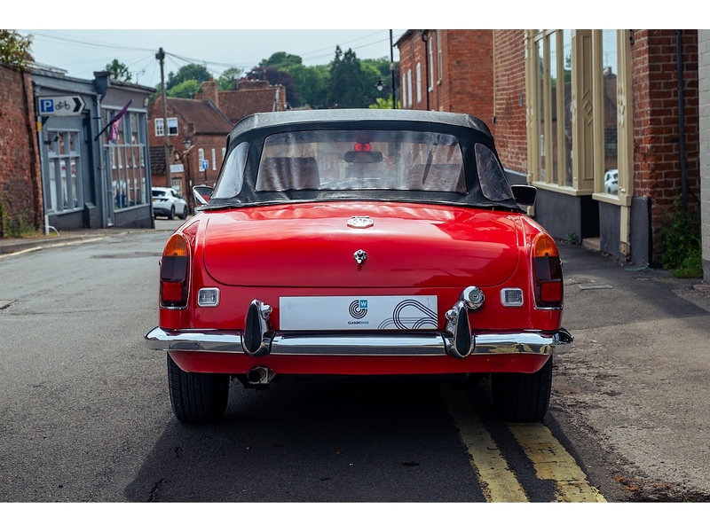 MG 1973 MGB Roadster 1.8 Petrol with O/D