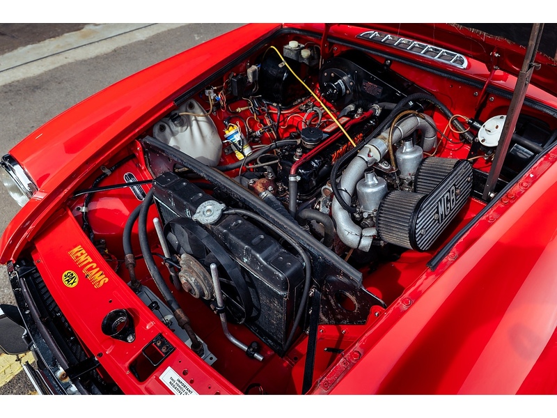 MG 1973 MGB Roadster 1.8 Petrol with O/D