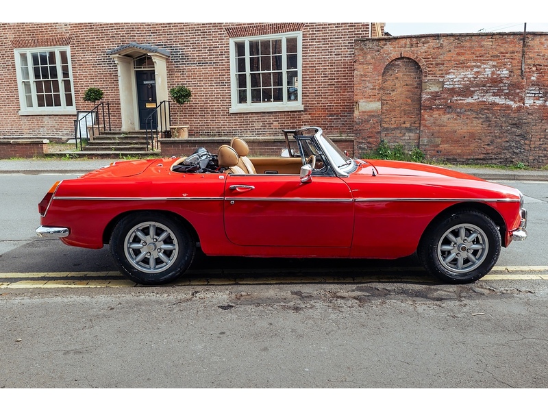 MG 1973 MGB Roadster 1.8 Petrol with O/D
