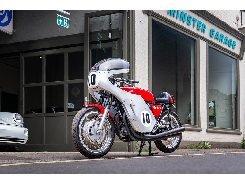 Honda 'Mike Hailwood Evocation'