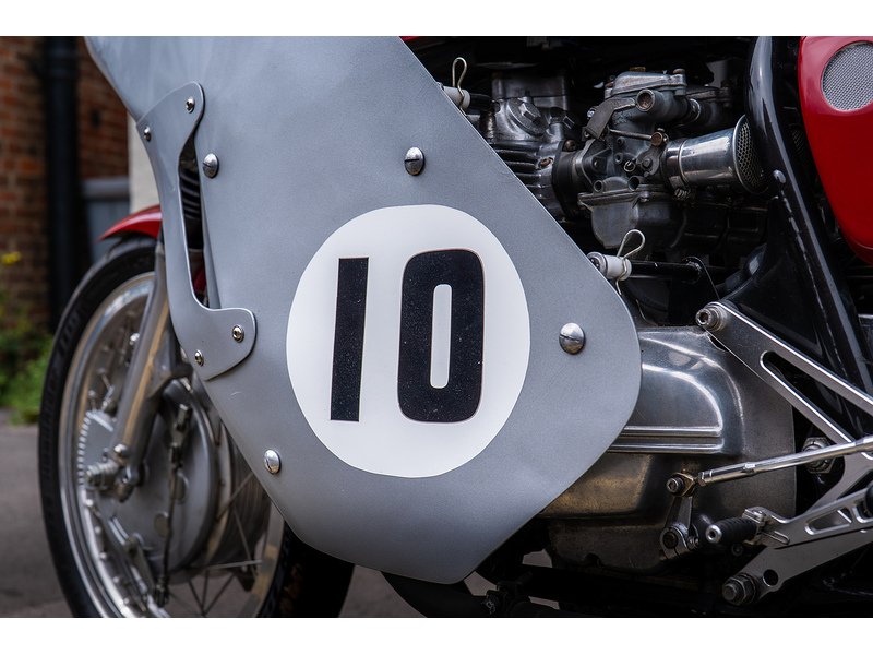 Honda 'Mike Hailwood Evocation'