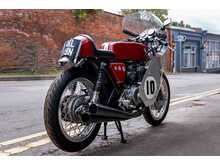 Honda CB400F Mike Hailwood Evocation 