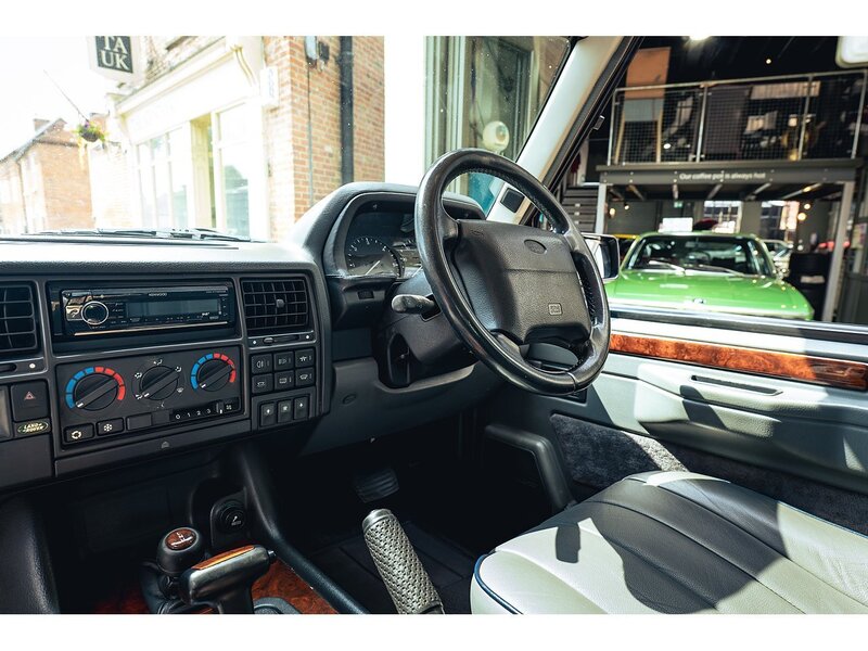 Land Rover 