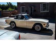 Triumph TR6  