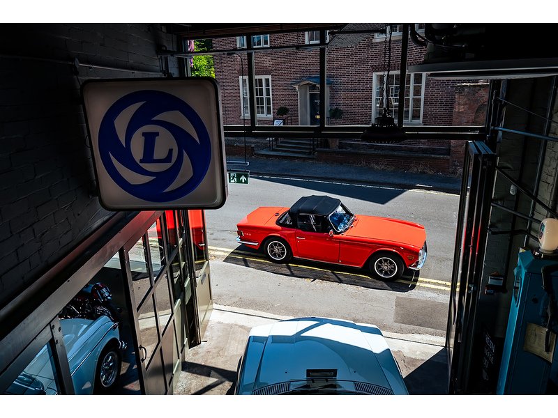 Triumph 1972 Triumph TR6 CP fast road car with Overdrive 