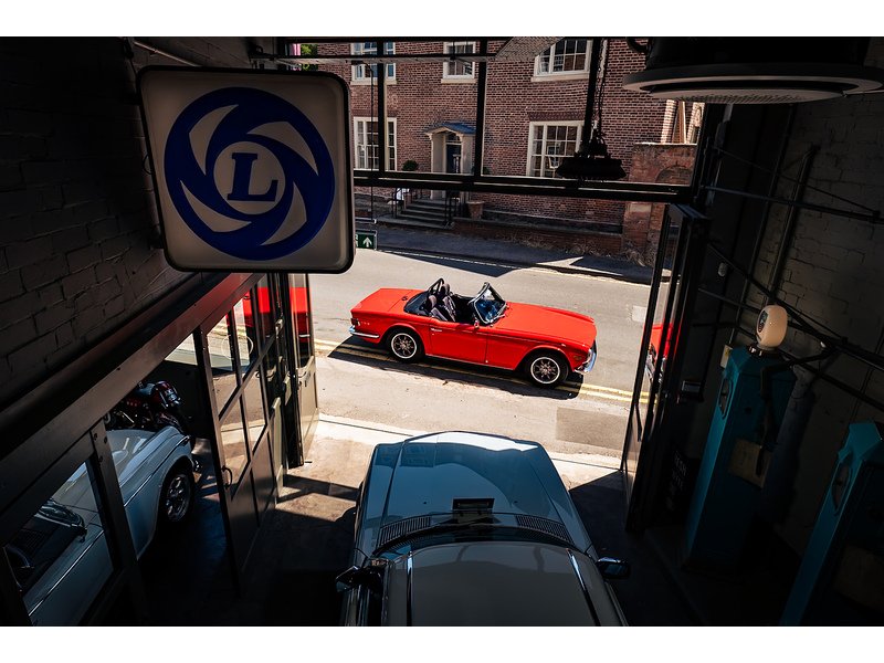 Triumph 1972 Triumph TR6 CP fast road car with Overdrive 