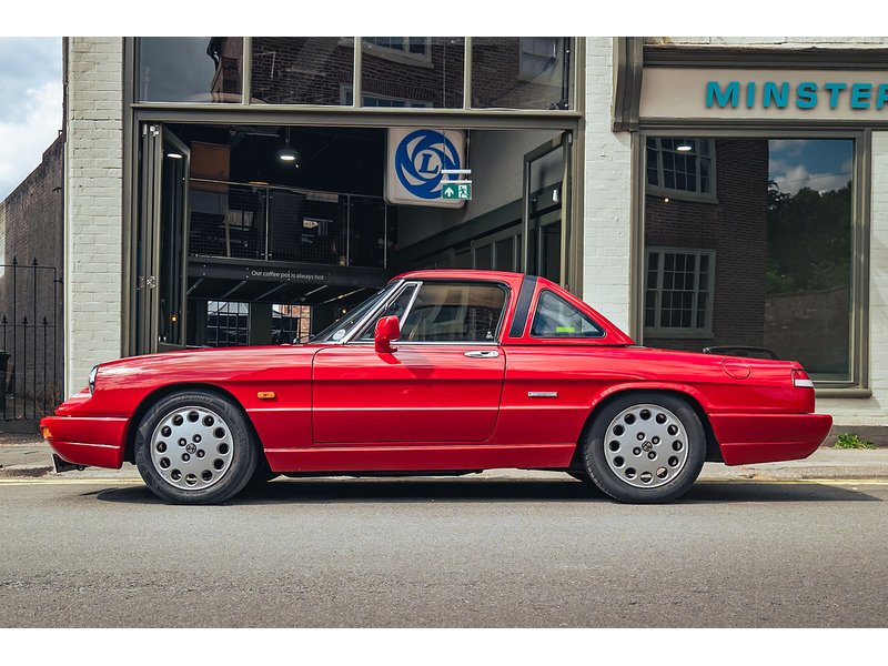 Alfa Romeo  Convertible 2.0 Manual Petrol