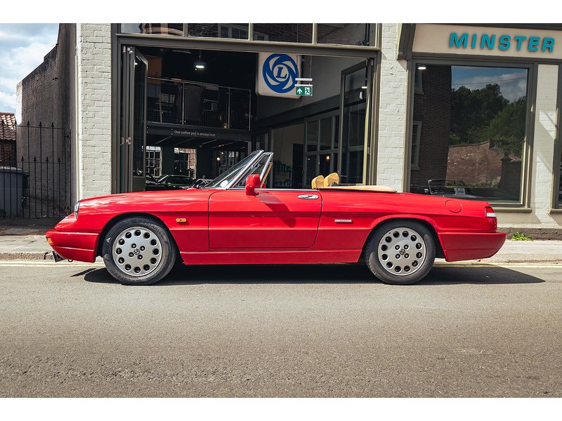 Alfa Romeo  Convertible 2.0 Manual Petrol