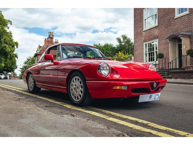 Alfa Romeo  Convertible 2.0 Manual Petrol