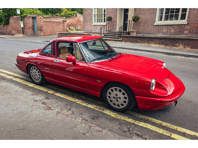 Alfa Romeo  Convertible 2.0 Manual Petrol
