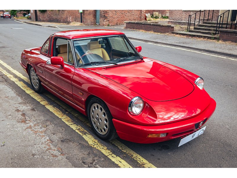 Alfa Romeo  Convertible 2.0 Manual Petrol
