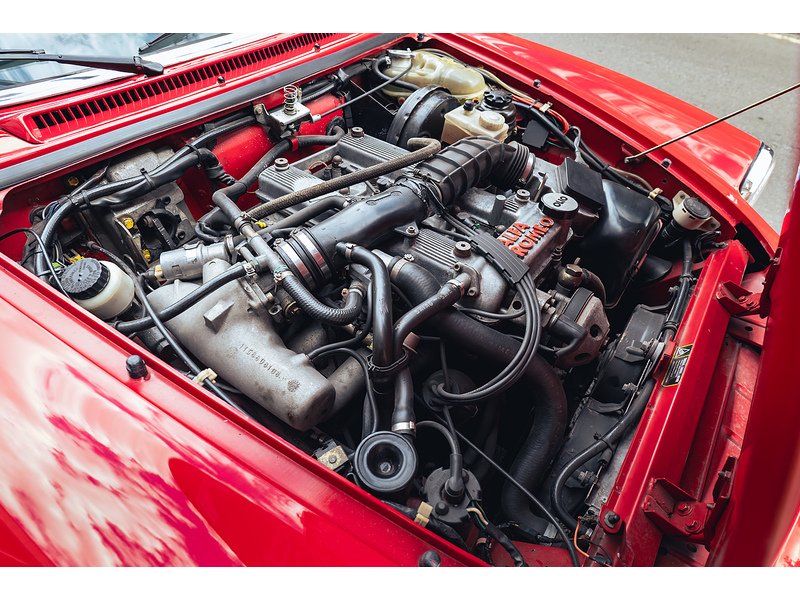Alfa Romeo  Convertible 2.0 Manual Petrol