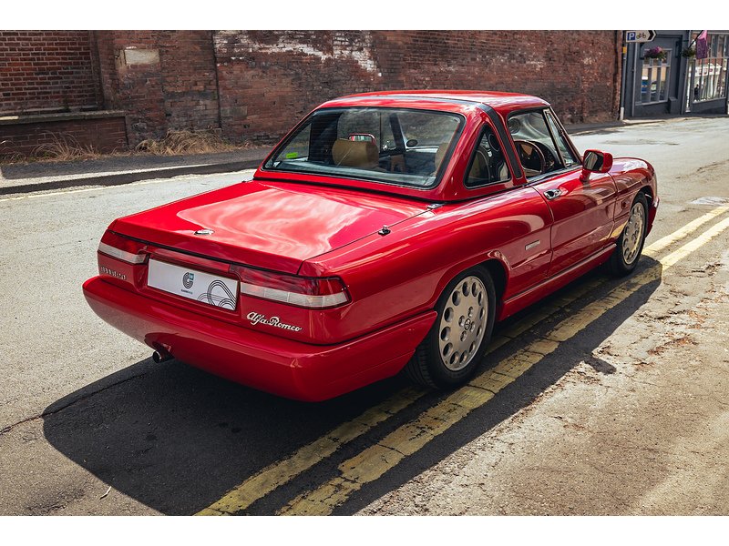 Alfa Romeo  Convertible 2.0 Manual Petrol