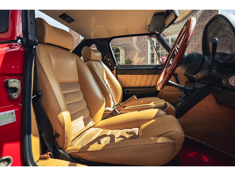 Alfa Romeo  Convertible 2.0 Manual Petrol