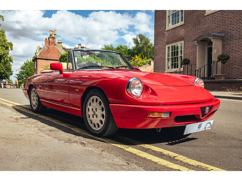 Alfa Romeo  Convertible 2.0 Manual Petrol