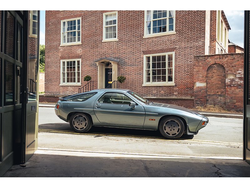 Porsche 1983 Porsche 928 S 4.7 V8 Auto