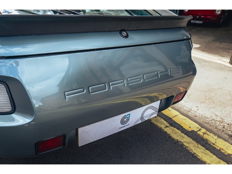 Porsche 1983 Porsche 928 S 4.7 V8 Auto