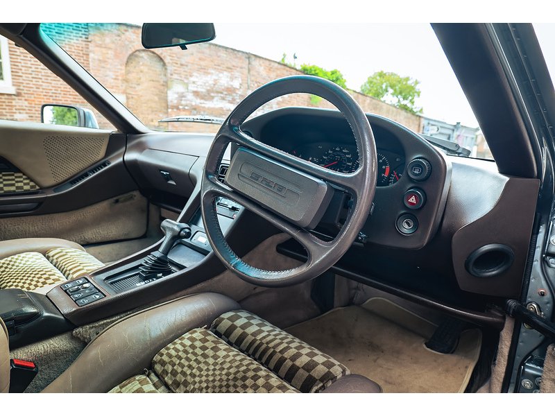 Porsche 1983 Porsche 928 S 4.7 V8 Auto