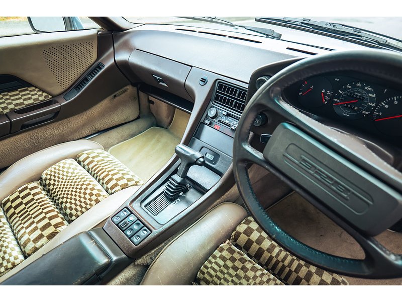 Porsche 1983 Porsche 928 S 4.7 V8 Auto