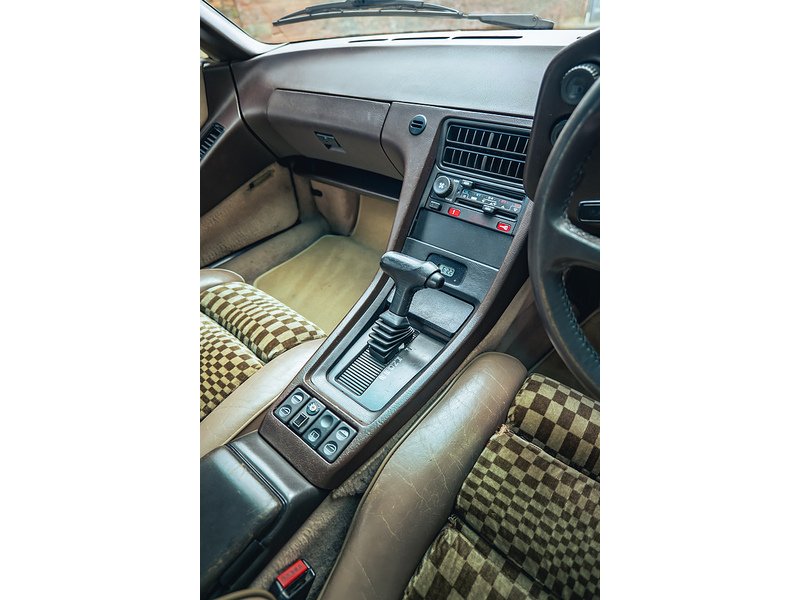 Porsche 1983 Porsche 928 S 4.7 V8 Auto