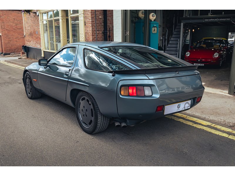Porsche 1983 Porsche 928 S 4.7 V8 Auto